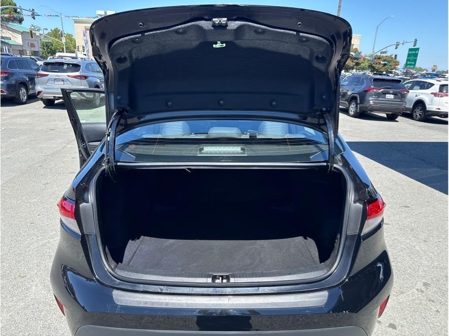 Toyota Corolla LE 2024