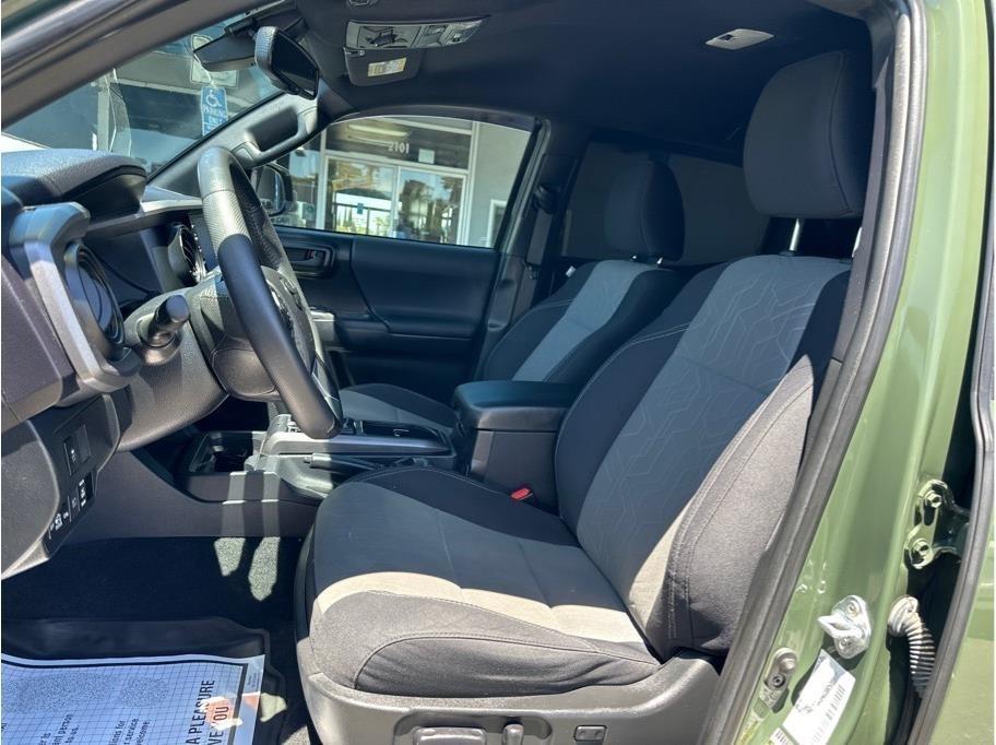 Toyota Tacoma SR5 Double Cab Long Bed V6 6AT 4WD 2021