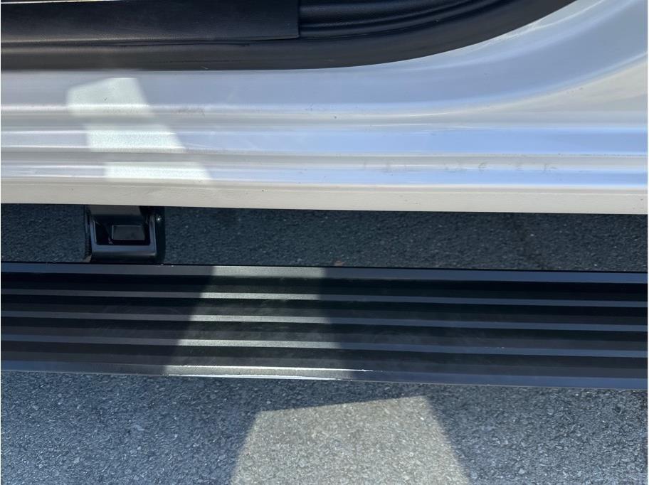 GMC Sierra 2500HD Denali Crew Cab 4WD SB 2024