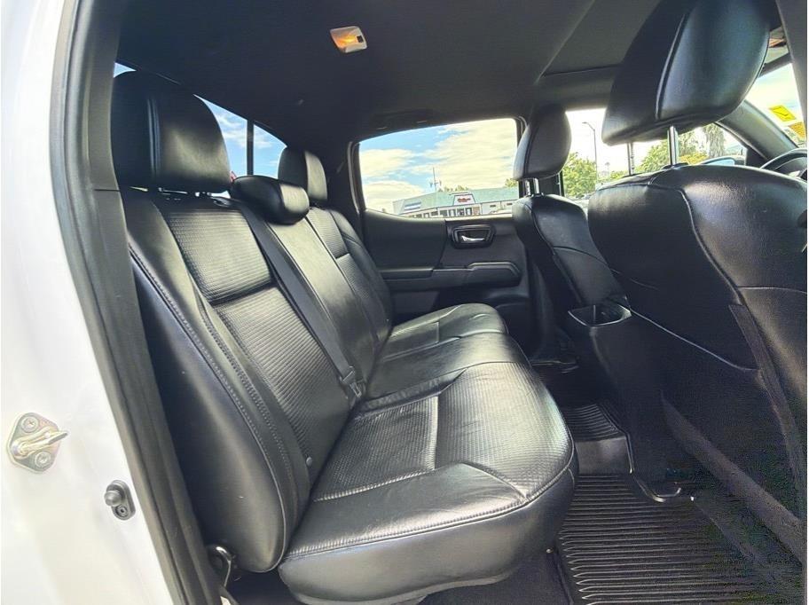 Toyota Tacoma SR5 Double Cab Long Bed V6 6AT 4WD 2020
