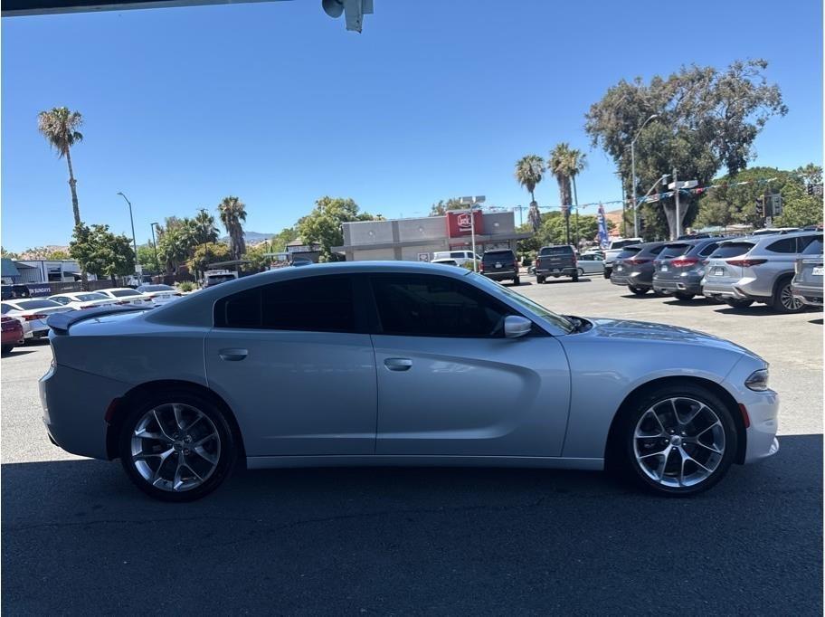 Dodge Charger SXT 2021