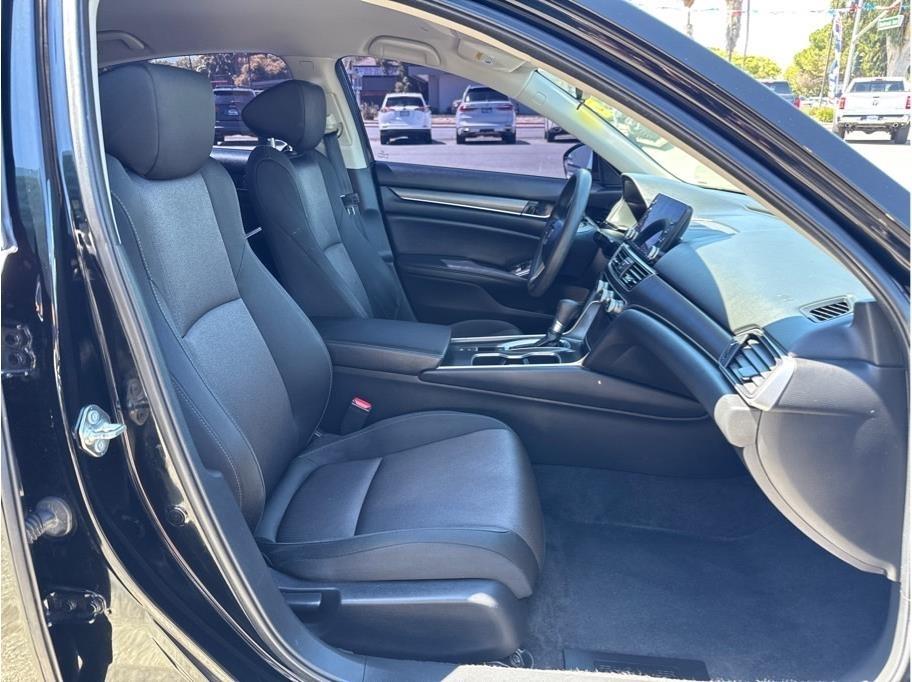 Honda Accord LX CVT 2020