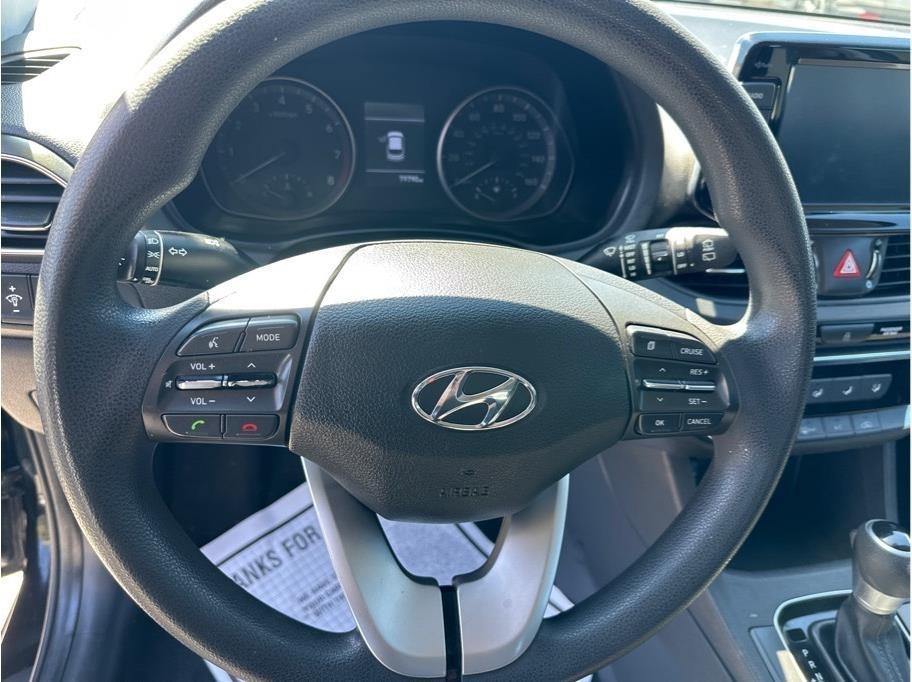 Hyundai Elantra GT Base 6A 2019