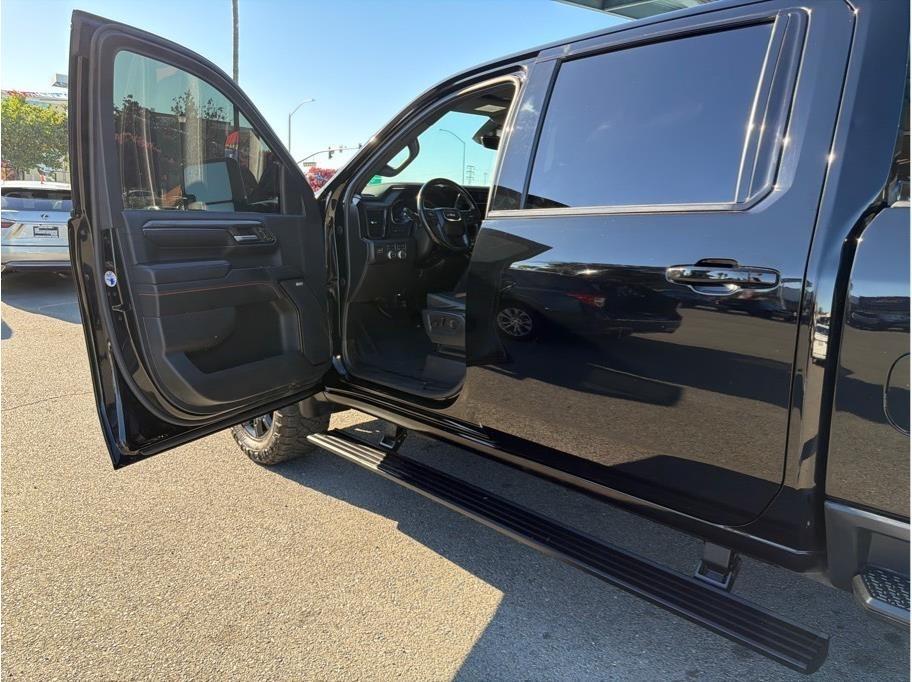 GMC Sierra 2500HD AT4 Crew Cab 4WD 2024