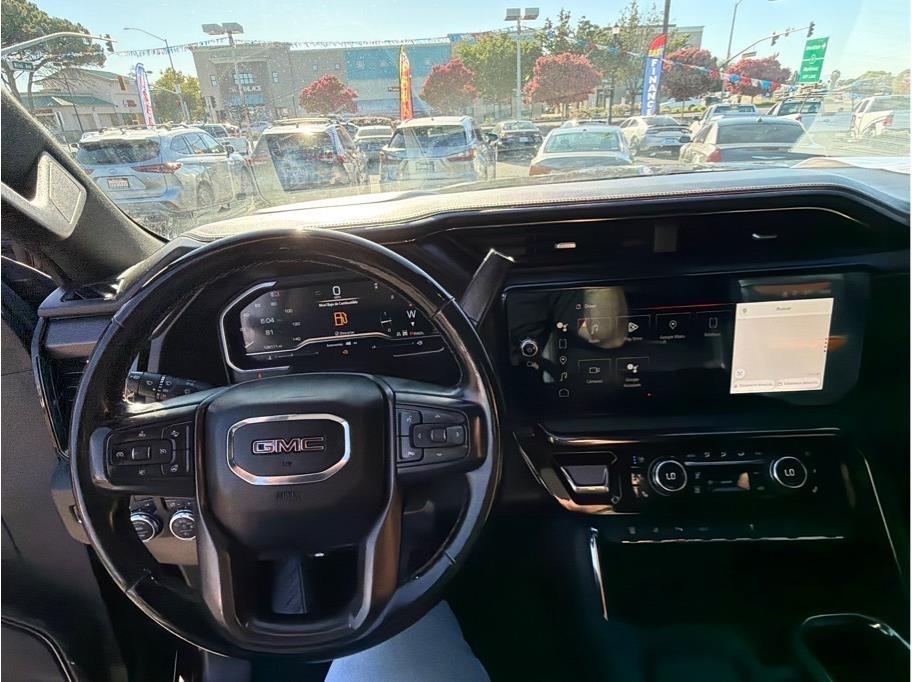 GMC Sierra 2500HD AT4 Crew Cab 4WD 2024