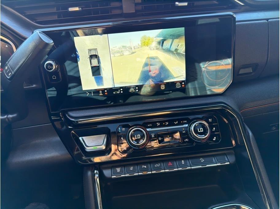 GMC Sierra 2500HD AT4 Crew Cab 4WD 2024