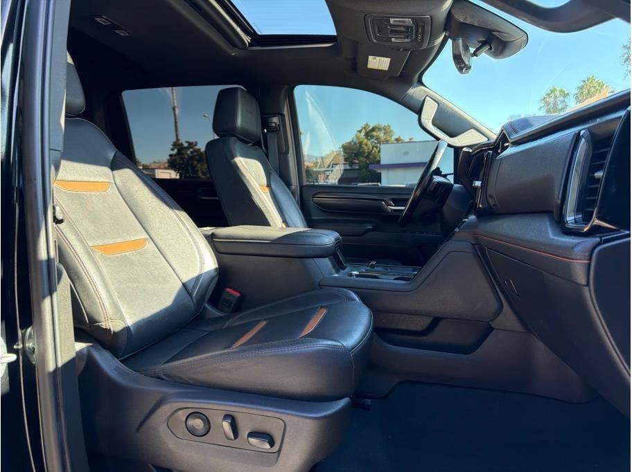 GMC Sierra 2500HD AT4 Crew Cab 4WD 2024