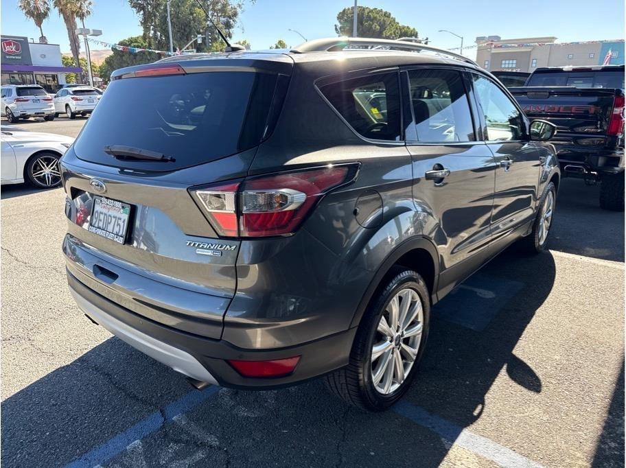 Ford Escape Titanium 4WD 2017