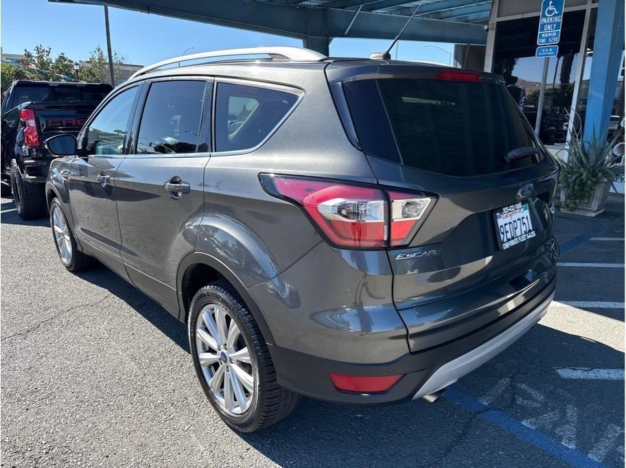 Ford Escape Titanium 4WD 2017
