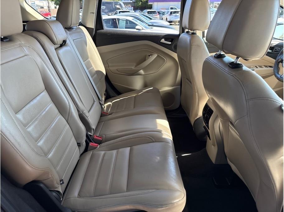 Ford Escape Titanium 4WD 2017