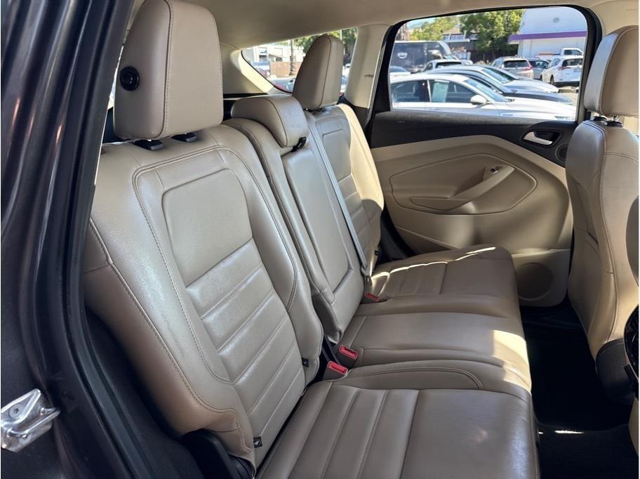 Ford Escape Titanium 4WD 2017