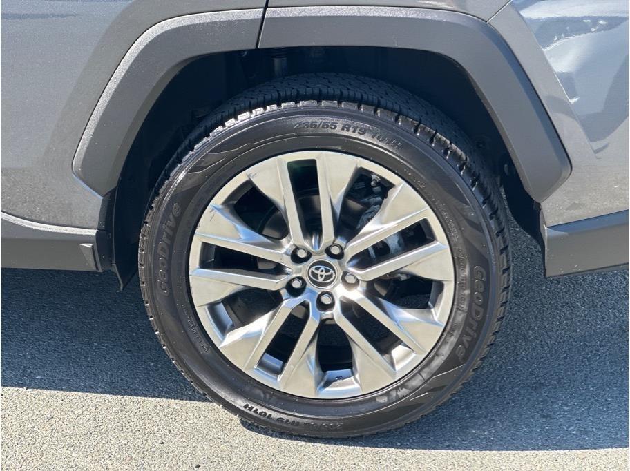 Toyota RAV4 XLE Premium 2019