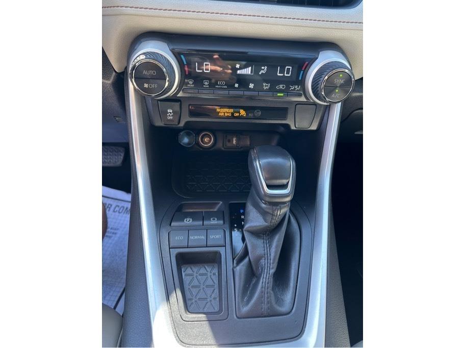 Toyota RAV4 XLE Premium 2019
