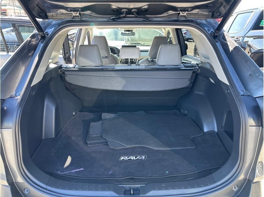 Toyota RAV4 XLE Premium 2019