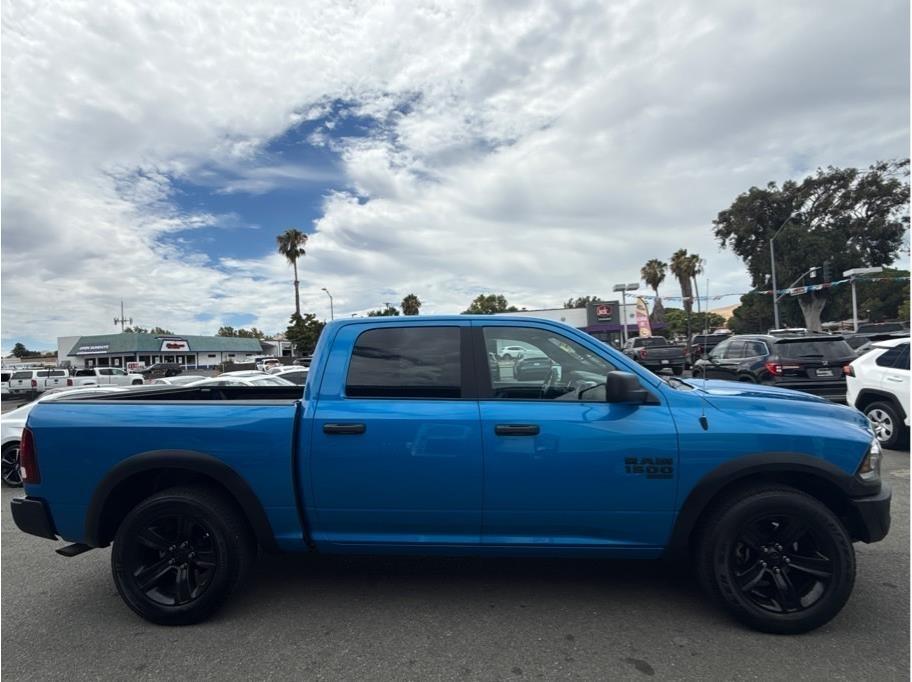 RAM 1500 Classic Tradesman Crew Cab SWB 2WD 2024