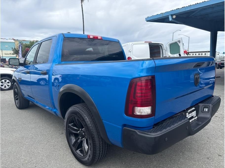 RAM 1500 Classic Tradesman Crew Cab SWB 2WD 2024