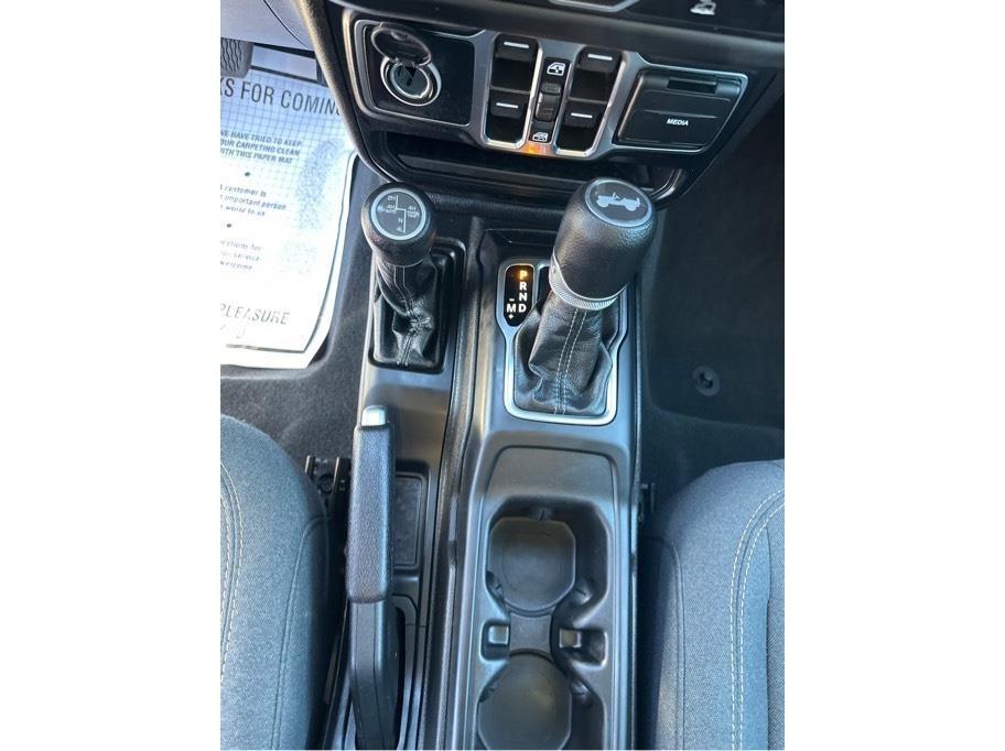 Jeep Wrangler 4xe Sahara 2024