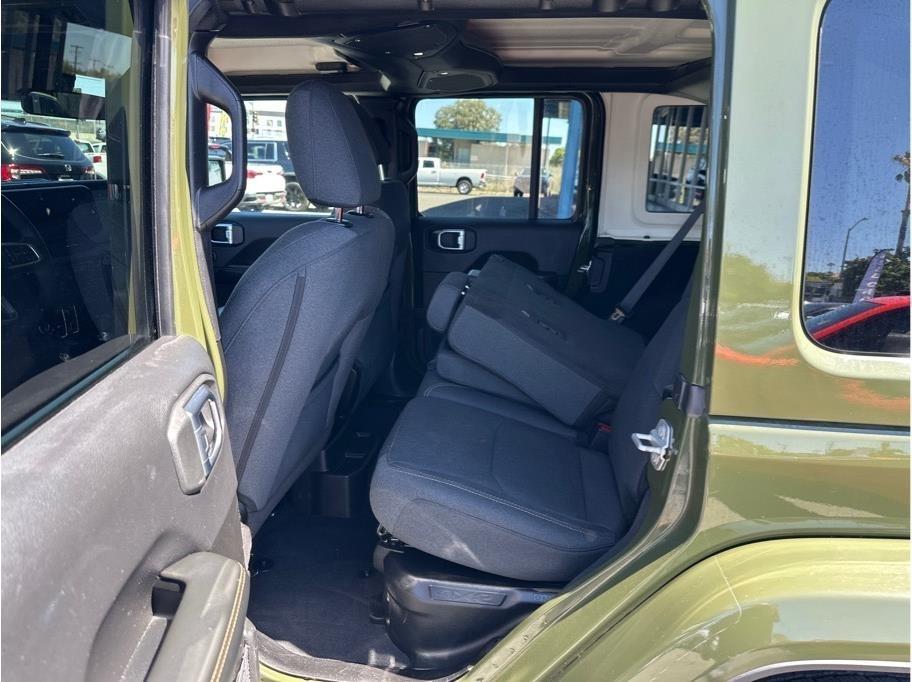 Jeep Wrangler 4xe Sahara 2024
