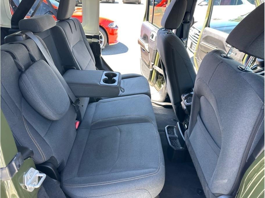 Jeep Wrangler 4xe Sahara 2024