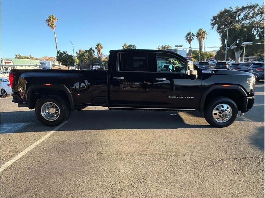 GMC Sierra 3500HD Denali Crew Cab 4WD 2024