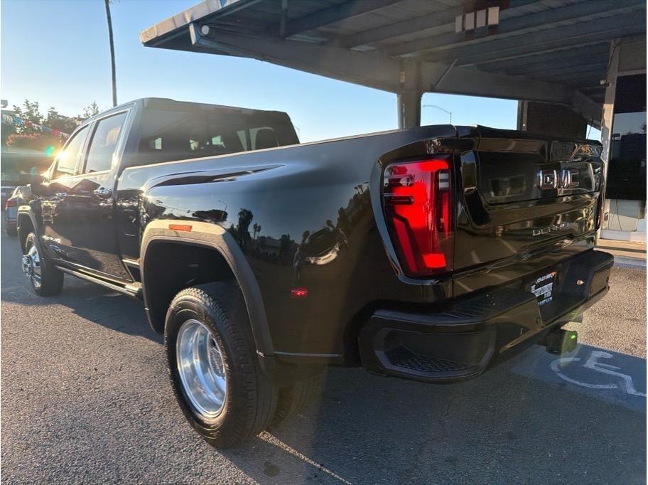 GMC Sierra 3500HD Denali Crew Cab 4WD 2024