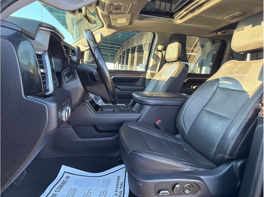 GMC Sierra 3500HD Denali Crew Cab 4WD 2024