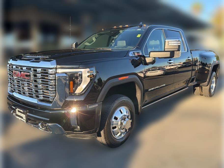 GMC Sierra 3500HD Denali Crew Cab 4WD 2024