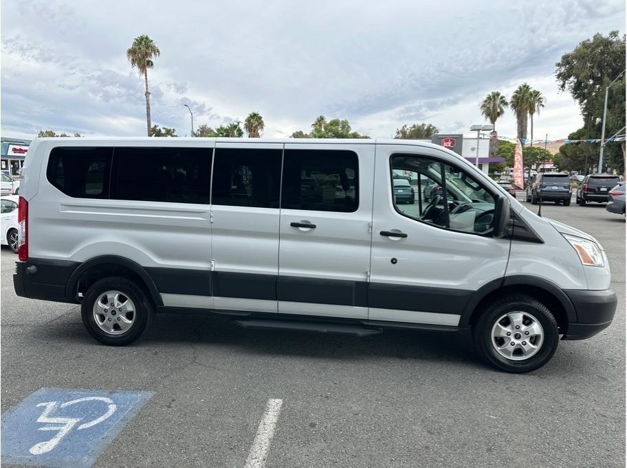 Ford Transit 350 Wagon Low Roof XLT 60/40 Pass. 148-in. WB 2018