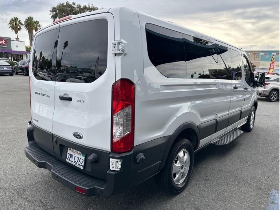 Ford Transit 350 Wagon Low Roof XLT 60/40 Pass. 148-in. WB 2018