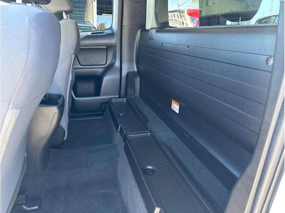 Toyota Tacoma SR5 Access Cab I4 6AT 2WD 2022