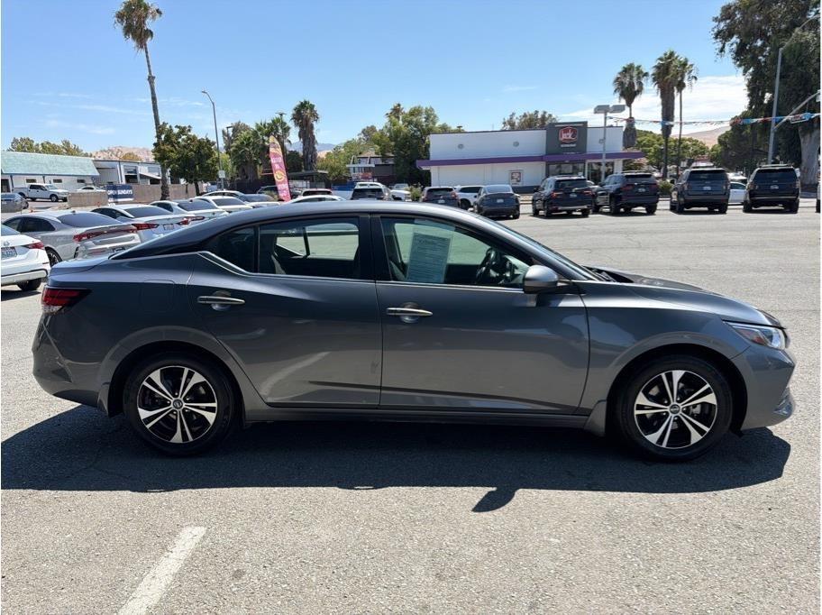 Nissan Sentra SV 2022