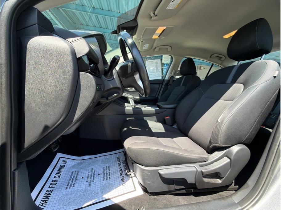 Nissan Sentra SV 2022
