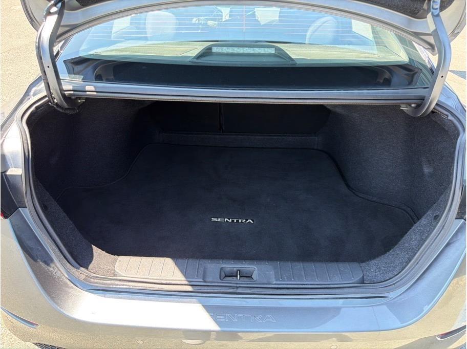 Nissan Sentra SV 2022