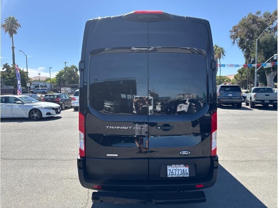 Ford Transit 250 Van High Roof w/Sliding Pass. 148-in. WB EL 2023