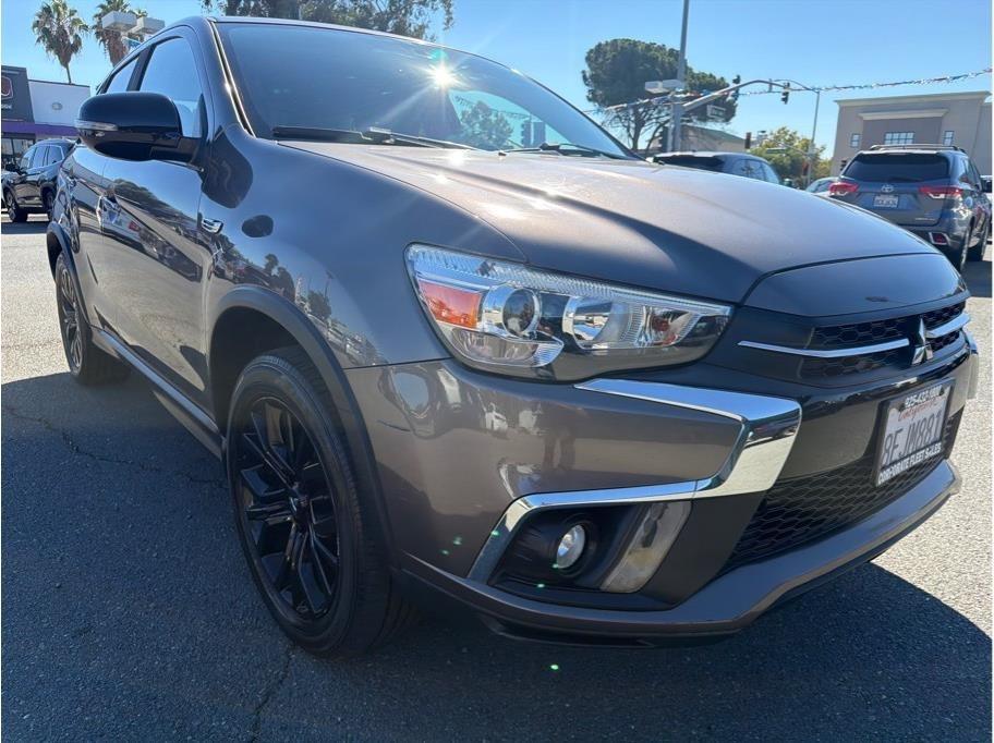 Mitsubishi Outlander Sport 2.0 ES 5M 2018