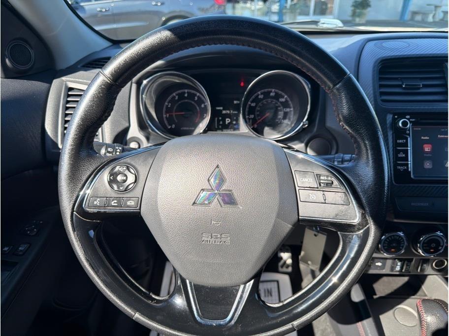 Mitsubishi Outlander Sport 2.0 ES 5M 2018