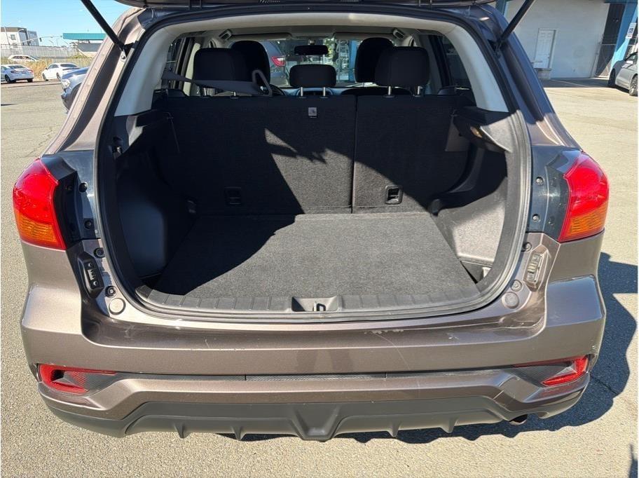 Mitsubishi Outlander Sport 2.0 ES 5M 2018
