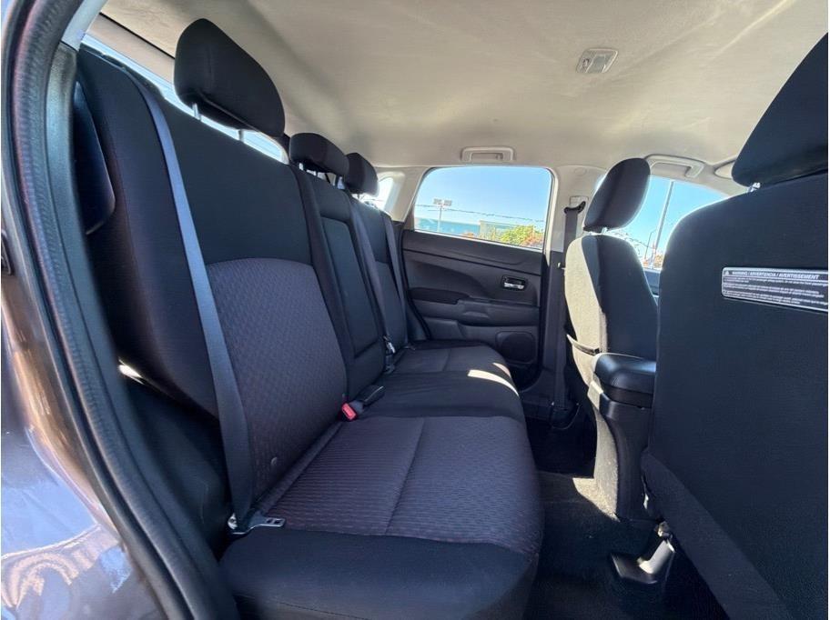 Mitsubishi Outlander Sport 2.0 ES 5M 2018