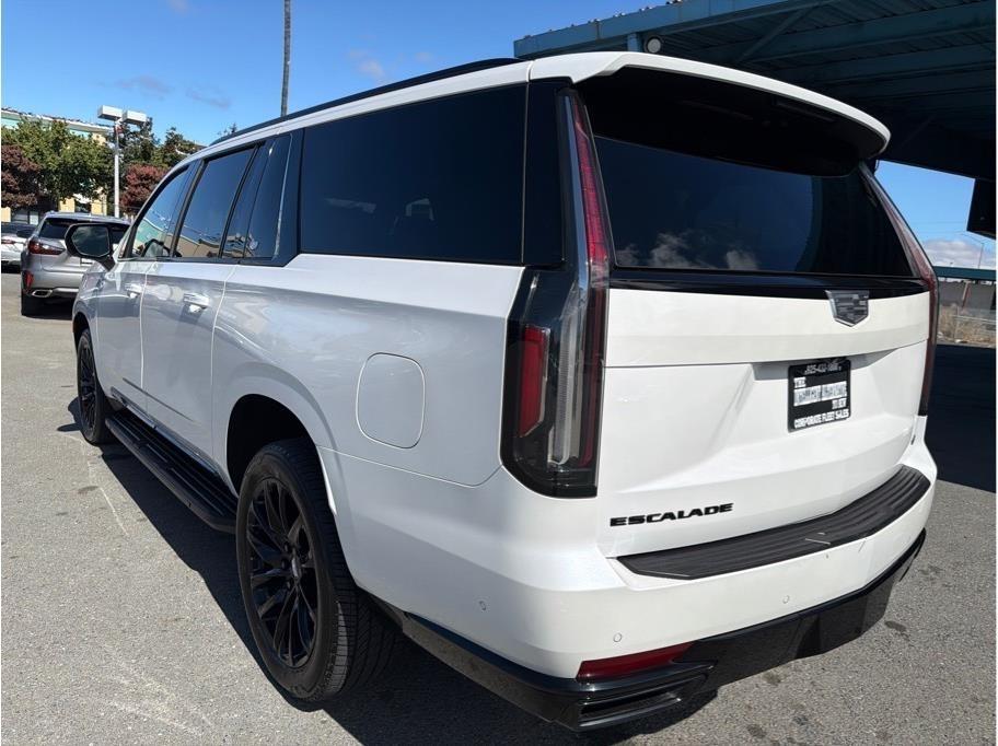 Cadillac Escalade ESV Sport AWD 2023