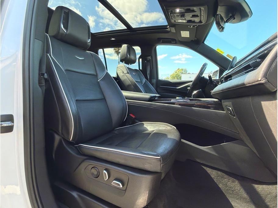 Cadillac Escalade ESV Sport AWD 2023