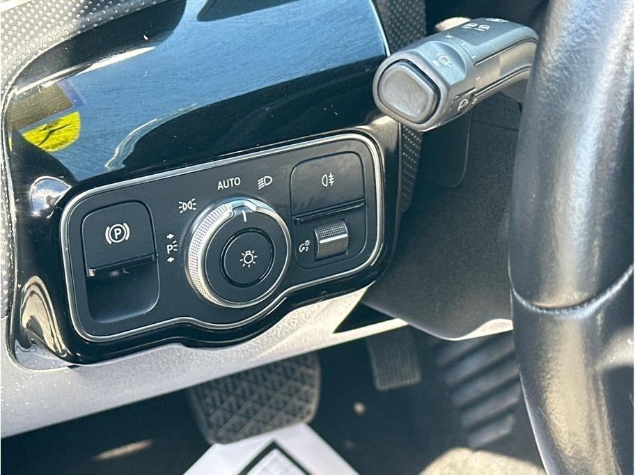Mercedes-Benz A-Class A 220 4MATIC 2021