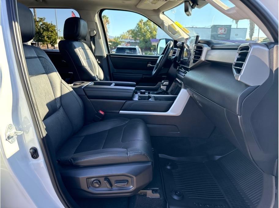 Toyota Tundra Limited CrewMax 4WD 2024