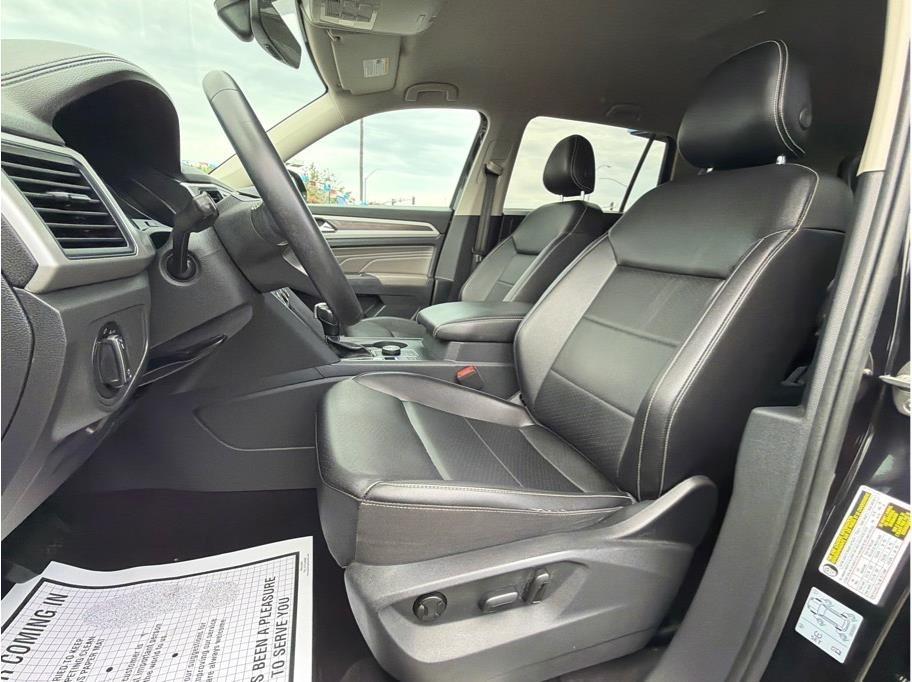 Volkswagen Atlas V6 SE w/Technology 4MOTION 2021