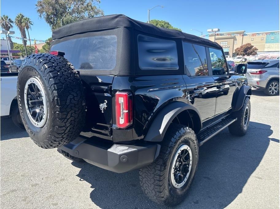 Ford Bronco Outer Banks 4-Door w/Advanced 2022