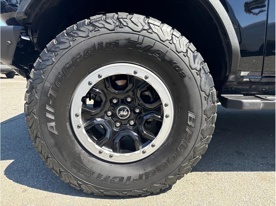 Ford Bronco Outer Banks 4-Door w/Advanced 2022