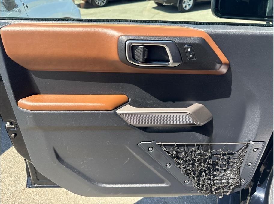 Ford Bronco Outer Banks 4-Door w/Advanced 2022