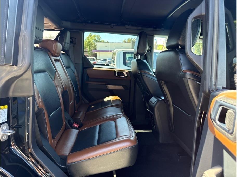 Ford Bronco Outer Banks 4-Door w/Advanced 2022