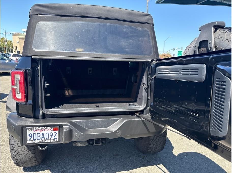 Ford Bronco Outer Banks 4-Door w/Advanced 2022