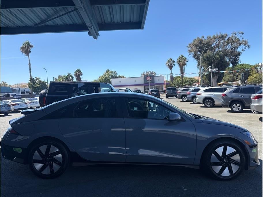Hyundai Ioniq 6 SE 2023