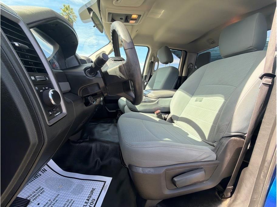 RAM 1500 Classic Tradesman Quad Cab 2WD 2019